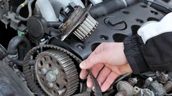 Hầu hết các nhà sản xuất ô tô đều đưa ra khuyến cáo về thời điểm để bạn thay dây đai cam