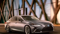 Lexus ES 2019 trông giống như một chiếc LS thu nhỏ