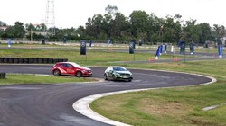 Lỗi khiến Mercedes-Benz Việt Nam phải triệu hồi xe lần này do túi khí có thể kích nổ mất kiểm soát trong một số trường hợp nhất định.