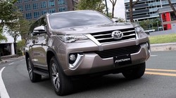 Nhiều người sẽ cảm thấy hụt hẫng khi nhìn vào giá công bố của TMV dành cho mẫu xe SUV 7 chỗ Fortuner.