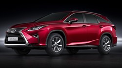 Tại thị trường Việt Nam, Lexus RX có 4 phiên bản 200t, 350, 350L và 450h. 