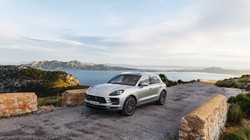 Porsche Macan S được trang bị động cơ tăng áp V6 3,0 lít mới được phát triển hoàn toàn mới.