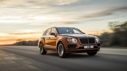 Khách hàng có thể cá nhân hóa chiếc Bentayga Speed theo yêu cầu riêng với một loạt tùy chọn độc quyền.