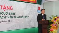 TS Lê Doãn Hợp - Chủ tịch Danh dự Hội Truyền thông số Việt Nam, Trưởng ban chỉ đạo công trình "Ký ức người lính" phát biểu tại buổi lễ.