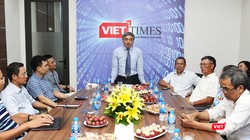 Ông Nguyễn Minh Hồng - Chủ tịch Hội Truyền thông số Việt Nam phát biểu với cán bộ, phóng viên, biên tập viên VietTimes