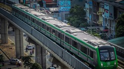 Đoàn tàu chạy thử nghiệm của tuyến đường mang số hiệu HN00304 xuất phát từ ga Cát Linh. Nguồn: Zing