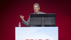 Ông Larry Ellison - Chủ tịch Oracle từng chế nhạo Amazon phụ thuộc vào mình. ẢNH: BLOOMBERG