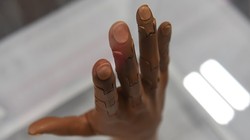 Bàn tay nhân tạo in bằng công nghệ 3D của công ty Unlimited Tomorrow.