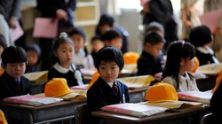 Học sinh tiểu học tại Nhật sẽ được học lập trình từ tháng 4-2020 - Ảnh: REUTERS