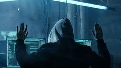 Tin tặc bị buộc tội vì tấn công hệ thống máy chủ của Microsoft và Nintendo