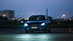 Lái xe cần sử dụng đèn khi đi đêm một cách hợp lý