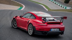 Nhiều người mua xe Prosche không phải để đi