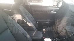 Nội thất KIA Seltos nổi bật với ghế da màu đen.