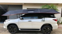 Ô che nắng ô tô thông minh đang được không ít khách hàng đang sử dụng