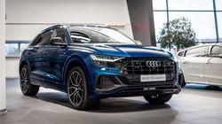 Xe Audi trong một gara