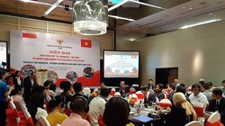 Hội thảo triển vọng hợp tác Việt Nam - Indonesia về ngành công nghiệp ô tô, phụ tùng ô tô và xe máy diễn ra sáng 28/6 tại Hà Nội. 
