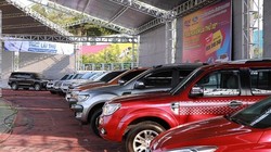 Hội chợ Oto.com.vn lần 1 (tại TP HCM) đã hút hơn 2.500 lượt khách tham quan và gần 100 xe đặt mua ngay trong 2 ngày tổ chức.