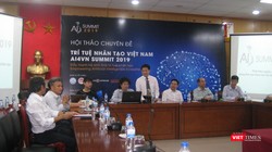 GS TS Nguyễn Thanh Thủy - Chủ tịch CLB các khoa, viện, trường đào tạo CNTT chủ trì hội thảo