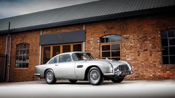 Chiếc Aston Martin DB5 đời 1965 của Điệp viên 007