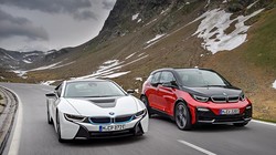 i8 (trắng) và i3. Ảnh: BMW