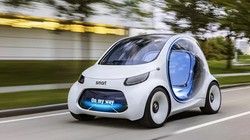 Smart Vision EQ Fortwo sử dụng động cơ điện, tích hợp công nghệ lái tự động hoàn toàn. Ảnh: Daimler
