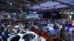 Thị trường ô tô sẽ tiếp tục còn những chương trình kích cầu mới song cũng không nên kỳ vọng sẽ có những đột biến. Ảnh: Nguyễn Hà.
