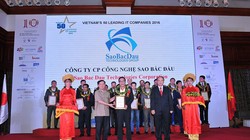 Công ty Sao Bắc Đẩu tại lễ vinh danh 50 thương hiệu CNTT hàng đầu Việt Nam 2016. Ảnh: Website Sao Bắc Đẩu