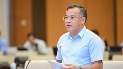 Thứ trưởng Bộ Công an Nguyễn Văn Long báo cáo với Uỷ ban Thường vụ Quốc hội về đề án đấu giá biển số xe ô tô