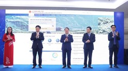 Lãnh đạo Uỷ ban Dân tộc, Bộ Thông tin và Truyền thông cùng đại diện Tập đoàn CMC tham gia khai trương giai đoạn 1 Cổng Thông tin dịch vụ của Uỷ ban Dân tộc