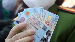 Căn cước công dân gắn chip vẫn chưa thể thay thế sổ hộ khẩu giấy vì nhiều nơi chưa có máy đọc thẻ