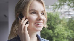 Jelly chạy Android 7.0, hỗ trợ mạng 4G