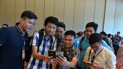 CEO Nguyễn Tử Quảng khẳng định: Bphone sẽ là chiếc điện thoại an toàn, không virus, không tin nhắn rác, kháng nước, kháng bụi giúp bảo vệ thiết bị trong những tình huống hết sức thực tế.