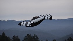 Chiếc BlackFly của hãng Opener