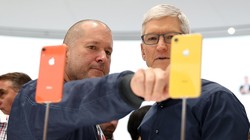 Jony Ive và Tim Cook - những nhân vật chủ chốt của Apple (ảnh: Getty Images)