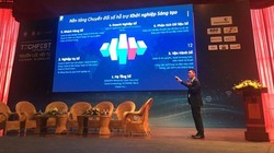 ông Hà Trung Dũng, đại diện VNPT trình bày tham luận tại Ngày hội khởi nghiệp đổi mới sáng tạo quốc gia