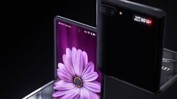 Galaxy Z Flip (ảnh Phone Arena)