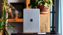 Máy tính bảng iPad của Apple (ảnh: The Verge)