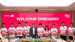 Các sinh viên được chọn có cơ hội được học hỏi, trau dồi kỹ năng tại Viettel