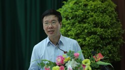 ông Võ Văn Thưởng, Ủy viên Bộ Chính trị, Thường trực Ban bí thư phát biểu tại buổi tiếp xúc cử tri Đà Nẵng hôm 13/5