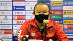 HLV Park Hang-seo trả lời truyền thông sau trận chung kết SEA Games 31