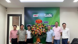 Chủ tịch VDCA Nguyễn Minh Hồng và đại diện Hội Truyền thông số Việt Nam tới thăm VietTimes nhân Ngày Báo chí cách mạng Việt Nam