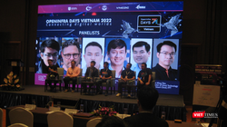 Các diễn giả trong phần giao lưu tại sự kiện OpenInfra Days Vietnam 2022