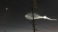 Hình ảnh nhiều người dân lầm tưởng người ngoài hành tinh xuất hiện trên bầu trời California, Mỹ (Ảnh Twitter)