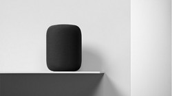 Apple HomePod sẽ phải cạnh tranh quyết liện với Amazon Echo và Google Home để giành giật thị phần cho mình (ảnh Reuters)