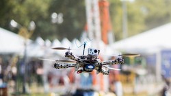 Các thiết bị Drone đang được sử dụng và phát triển ngày càng nhiều để phục vụ cho các cuộc tấn công khủng bố (Ảnh Twitter)