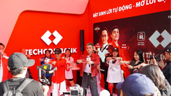 Techcombank công bố cách “săn vé” concert anh trai vượt ngàn chông gai vào tháng 3