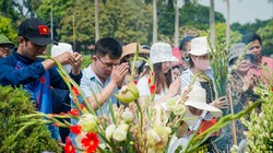 Người dân tưởng nhớ cố Tổng Bí thư Nguyễn Phú Trọng 1 năm ngày mất