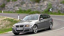 Cách vào cua ô tô không bị giật là điều nhiều tài xế chưa nắm rõ- (Ảnh minh họa).