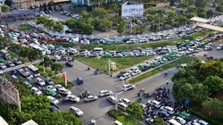 Sở GTVT TP. Hồ Chí Minh đã có kế hoạch giải quyết vấn đề ùn tắc ở khu vực sân bay Tân Sơn Nhất - (Ảnh minh họa).