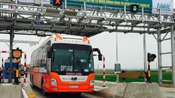 Bộ GT-VT sẽ quyết định mạnh tay với các trạm thu phí BOT - (Ảnh minh họa)